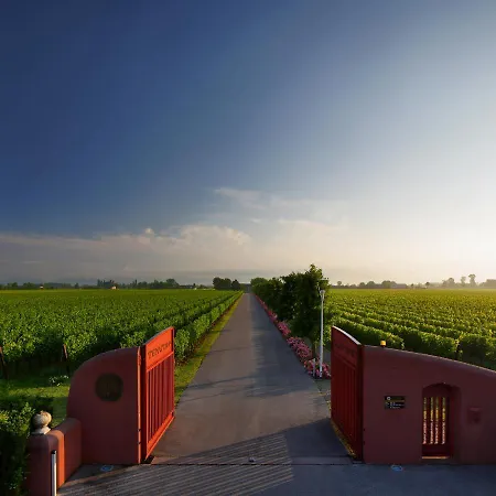 Tenuta Santome Фермерский дом Бьянкаде
